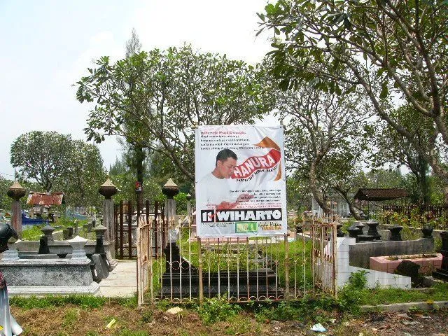 25 Poster