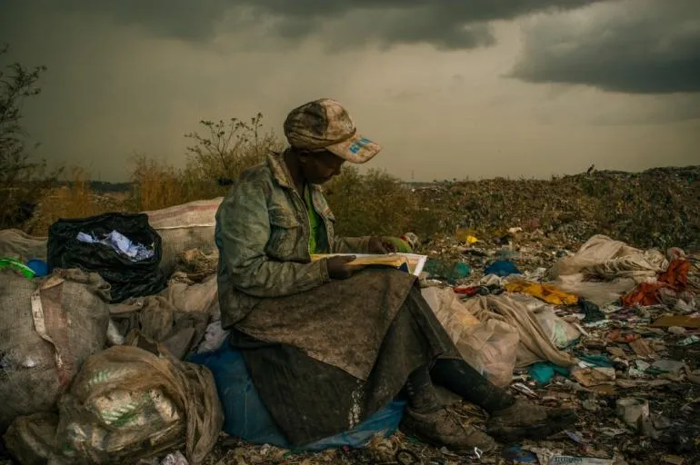 50 Foto Yang Mengajarkanmu Makna Kemanusiaan 73