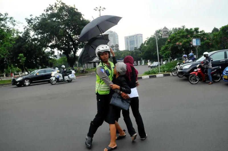 50 Foto Yang Mengajarkanmu Makna Kemanusiaan 69