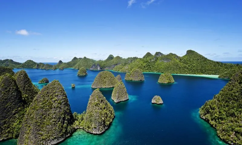 20 Tempat di Indonesia yang Layak Kamu Daki 77