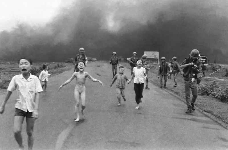 50 Foto Yang Mengajarkanmu Makna Kemanusiaan 58