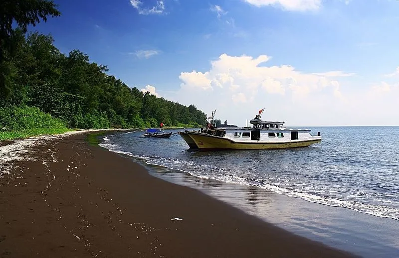 20 Tempat di Indonesia yang Layak Kamu Daki 99