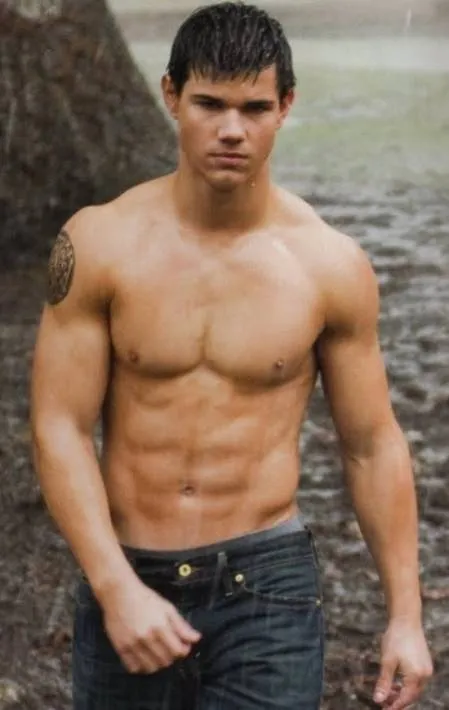 Kumpulan Best Shirtless Performance dari MTV Movie Awards 9