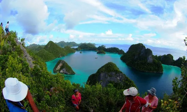 20 Tempat di Indonesia yang Layak Kamu Daki 78