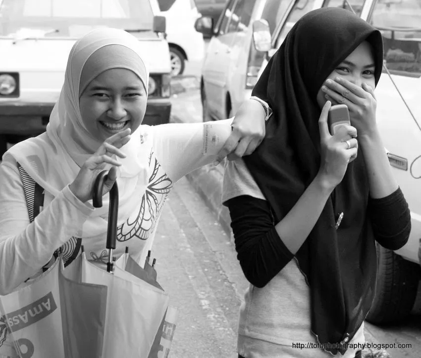 33 Hal yang Membuat Cewek Berjilbab Percaya Kalau Penutup Kepala Ini Berharga 74