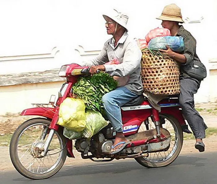 Kocak! Kompilasi Foto Sepeda Motor Kelebihan Muatan 36