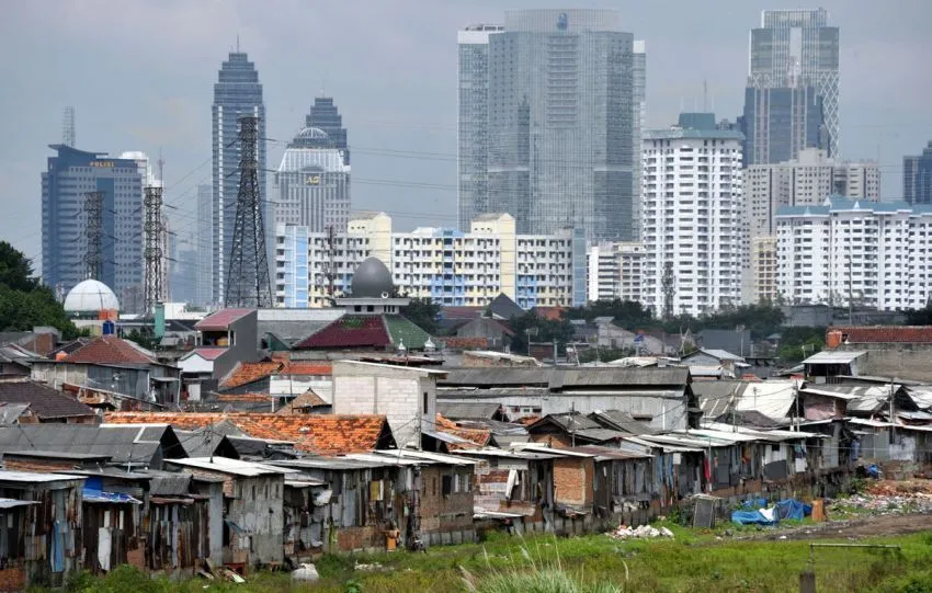 Yang Terjadi Saat Si Kaya Dan Si Miskin Berjarak Layaknya Langit dan Bumi 18