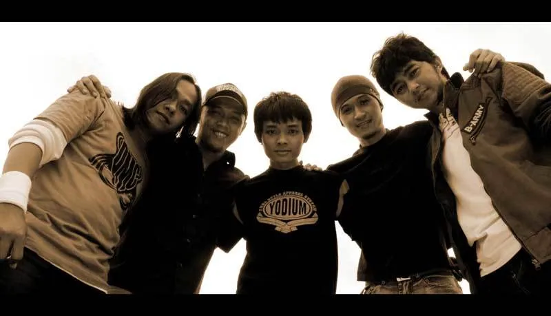 Kenapa Kita Susah Move On Dari Musik 90-an 22