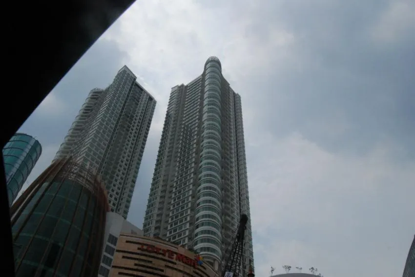 Gedung-gedung tertinggi di Indonesia 24