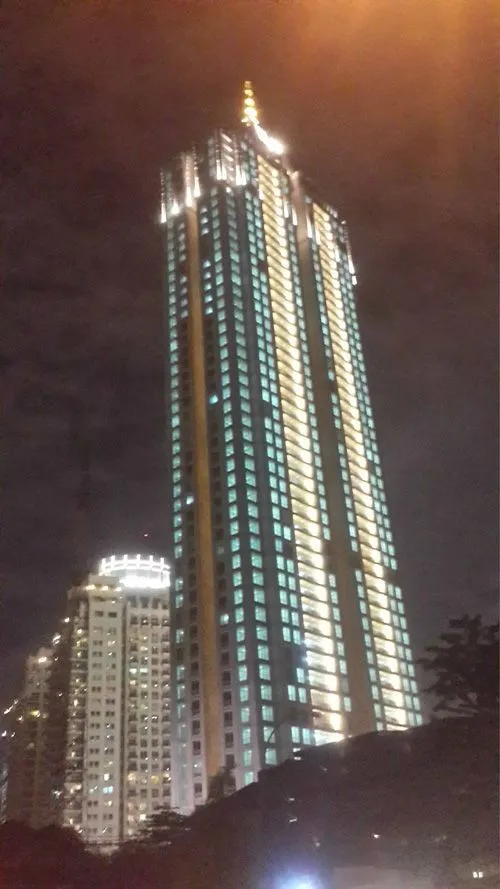 Gedung-gedung tertinggi di Indonesia 28