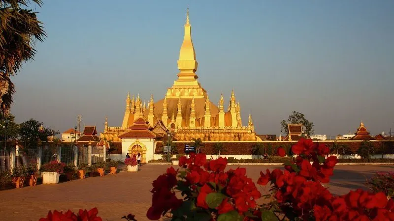 Mimpi Keliling Dunia? Traveling Ke Asia Tenggara Dulu, Yuk! 25