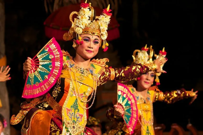 Ini dia enaknya jadi orang Indonesia! 24
