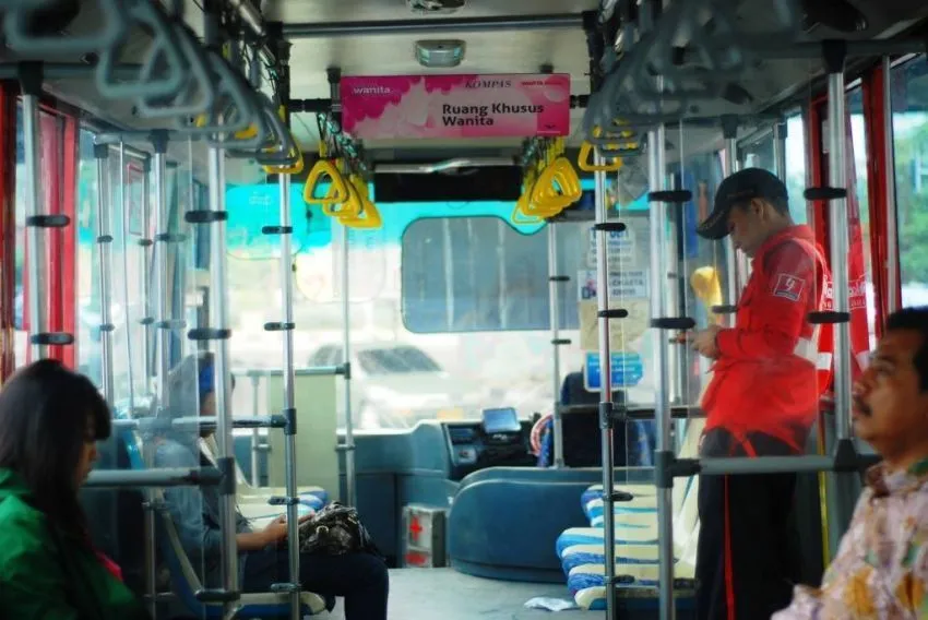 Alasan Kenapa Komuting Itu Sebenarnya Nggak Baik Untuk Hidupmu 22