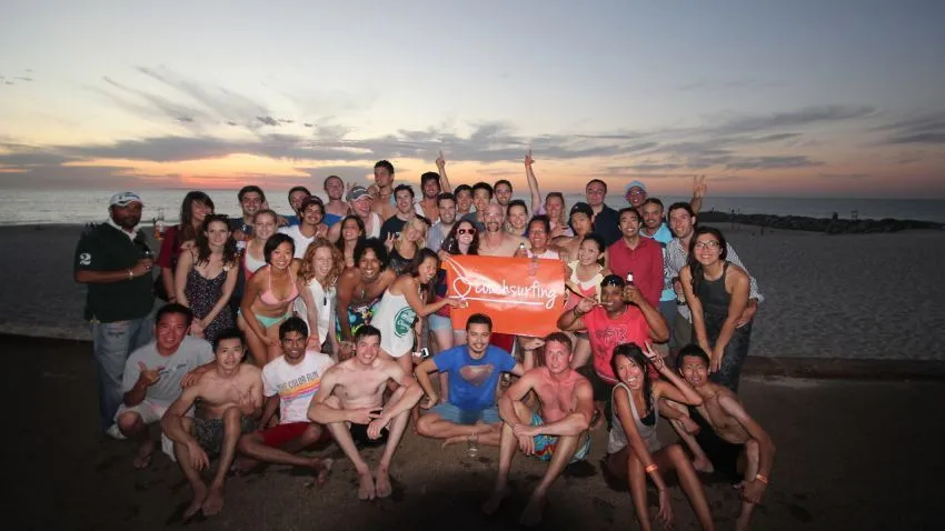 Traveling? Jangan Foto-Foto Doang. Ayo Berteman Dengan Warga Lokal! 14