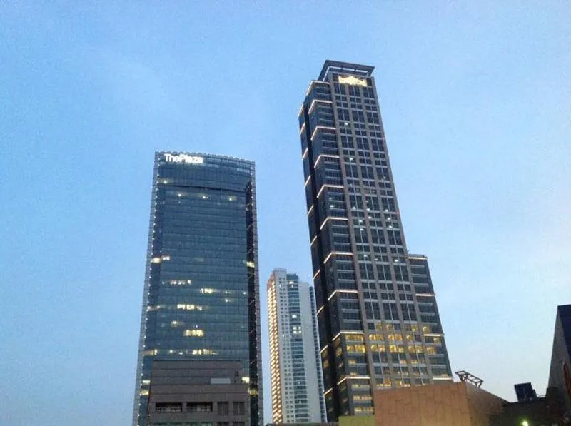 Gedung-gedung tertinggi di Indonesia 18