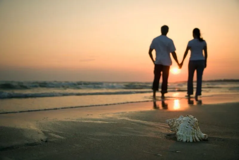 Tips-Tips Menjalani Hubungan Untuk Kalian yang LDR 36