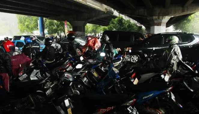 8 Pekerjaan Unik yang Lahir dan Dibesarkan Oleh Kemacetan Jakarta 14