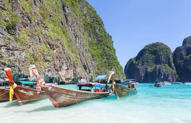 Daftar Pantai Eksotis di Asia Tenggara, Indah Banget! 16