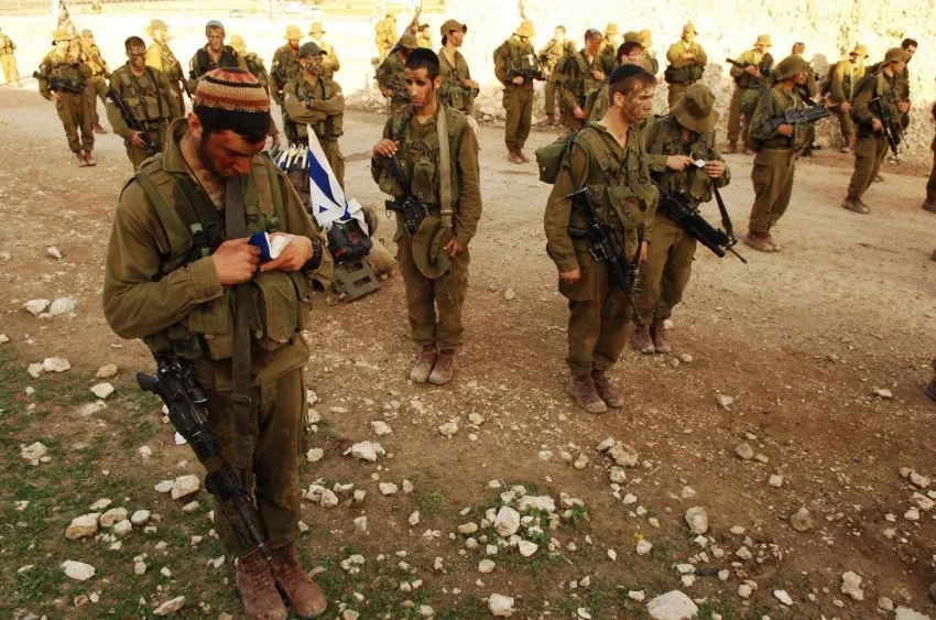 Israel: Layak Jadi Negara dan Punya Hak Membela Diri? 19