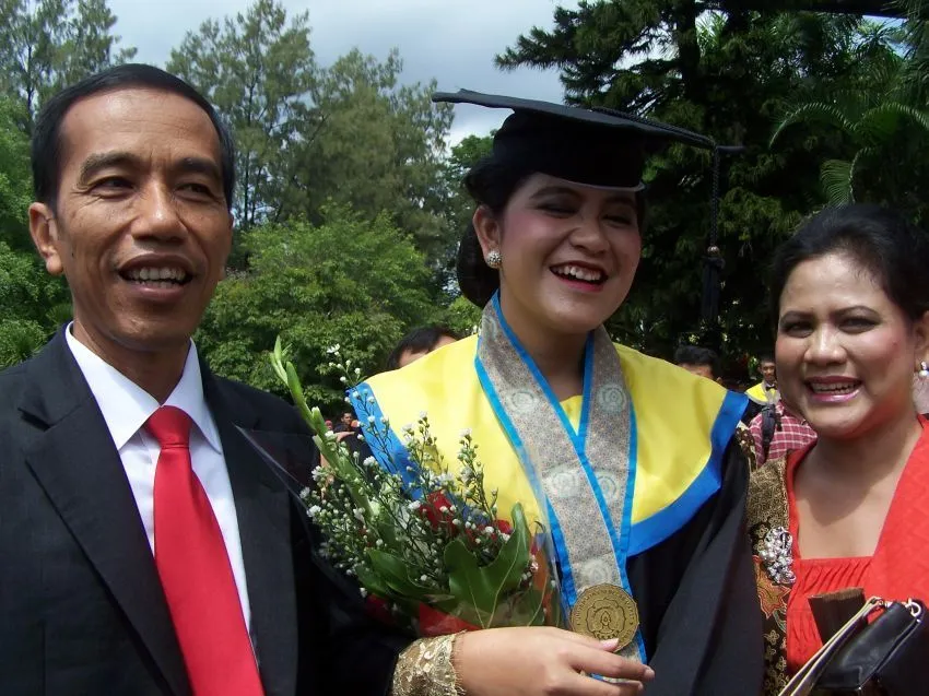 Rela Mengorbankan Keluarga dan Sahabat Demi Cinta? Pikir Ulang Deh! 14