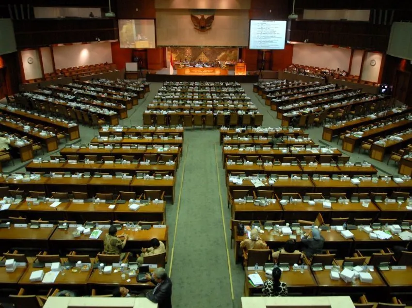 Revisi UU MD3: Ancaman Untuk Demokrasi Indonesia? 16