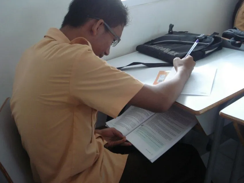 Penyesalan Saat Remaja yang Membuatmu Ingin Memutar Waktu 30
