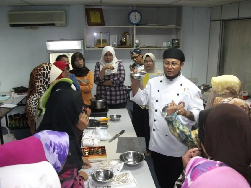 22 Kiat untuk Membantu Mengatasi Sifatmu yang Pemalu 28