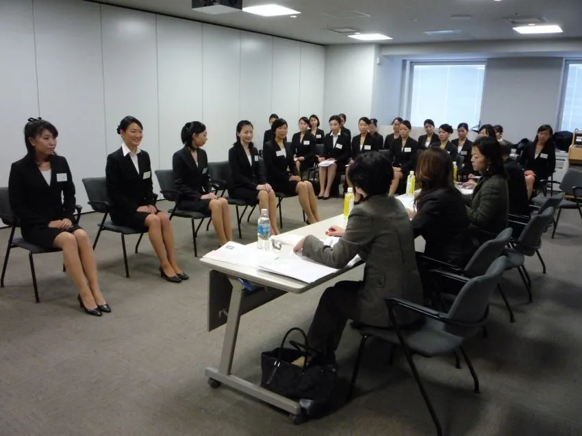 Habis Lulus Kuliah, Mending Kerja Dulu atau Langsung S2? 9
