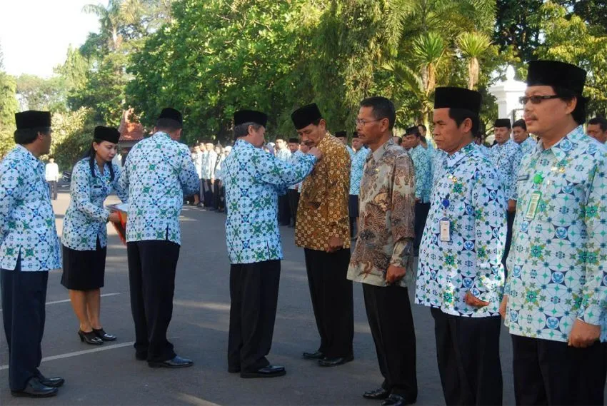 22 Kelakuan Unik yang Hanya Dilakukan Oleh Orangtua Indonesia 32