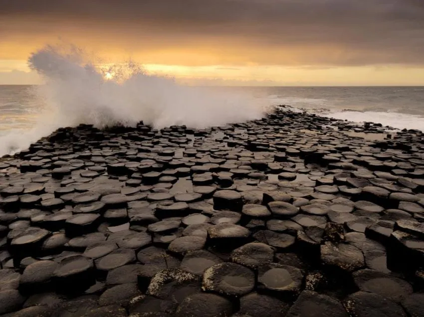 12 Jenis Pantai Menakjubkan dari Seluruh Dunia (Beberapa Ada di Indonesia, Lho!) 46
