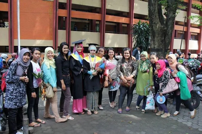 Beginilah Rasanya Jadi Mahasiswa yang Kuliah di Jurusan Sastra 54