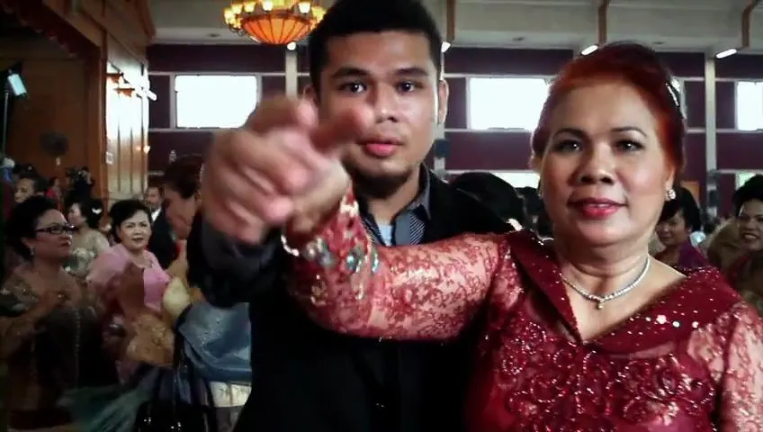 22 Kelakuan Unik yang Hanya Dilakukan Oleh Orangtua Indonesia 31