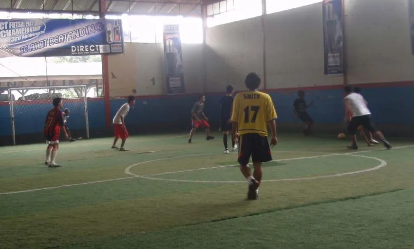 Dilema-Dilema Yang Selalu Menghantui Cowok Yang Gak Suka Bola 27