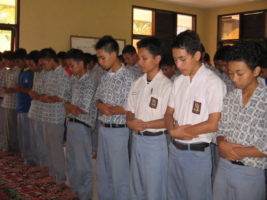 Bernostal-GILA ke Masa SMA, Yuk! 85