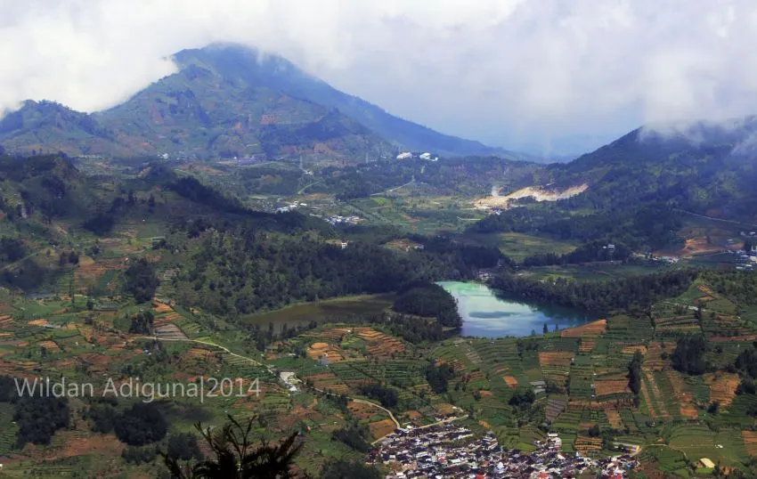Menyapa Fajar di Gunung Prau 14