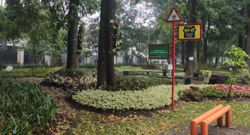 Daripada Mal yang Isinya Itu-Itu Saja, Bukankah Lebih Baik Tempat-Tempat Ini yang Kita Buat Ada? 46