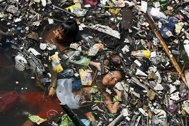 Masih suka mengonsumsi plastik? Pikir lagi! 43