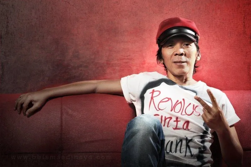 Ini Alasannya Kenapa Kamu Boleh Banget Pacaran Sama Musisi 55