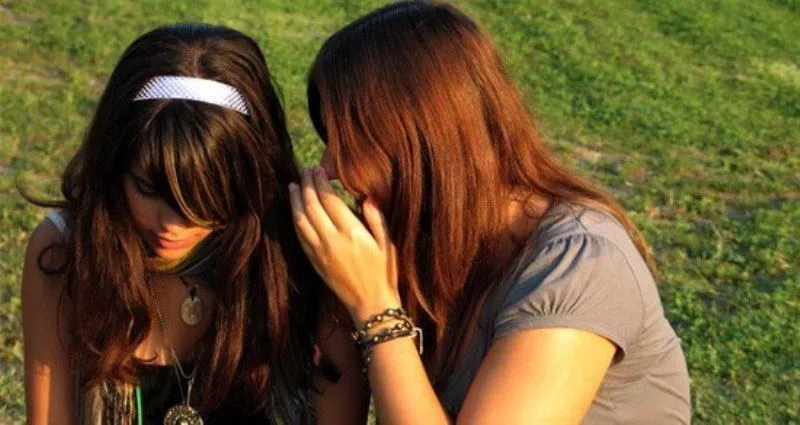 Persahabatanmu Nggak Sehat? Ini Cara Memperbaikinya! 11