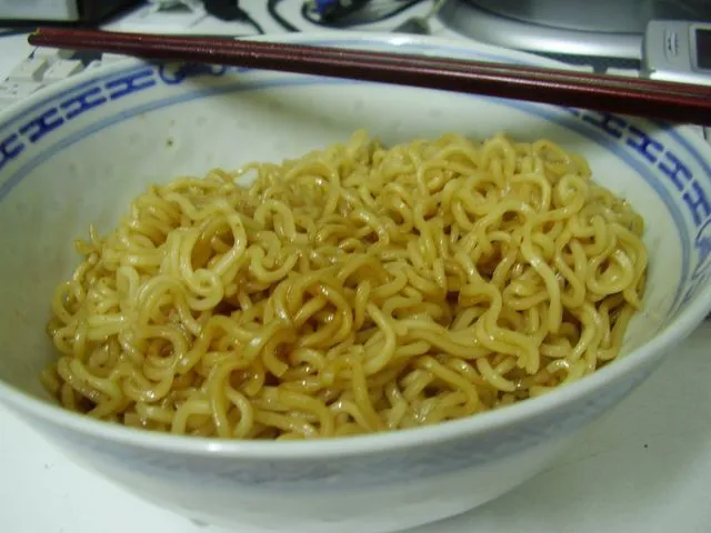 8 Resep yang Bisa Kamu Coba Supaya Mie Instan Nggak Lagi Membosankan 13