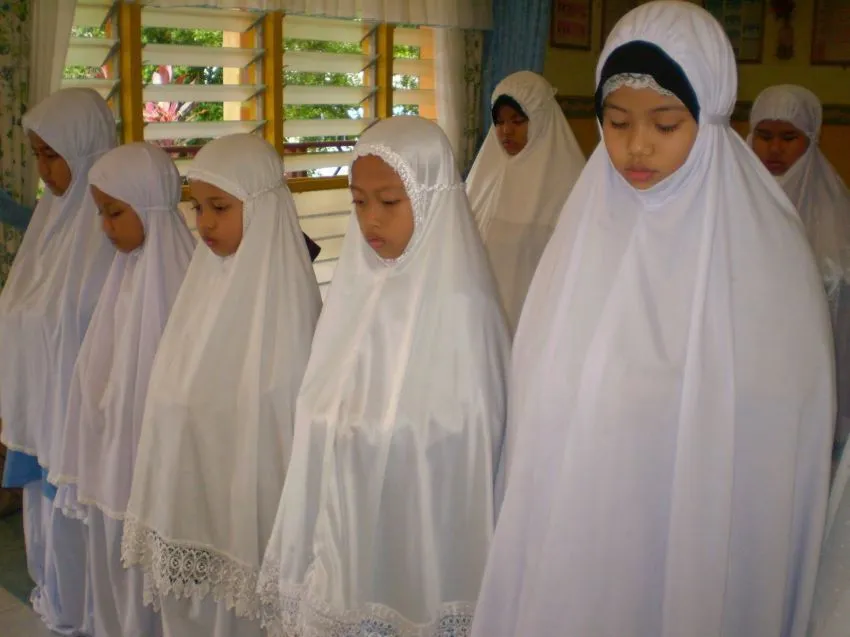Perjuangan yang Dimengerti Oleh Gadis yang Sedang Berjuang Untuk Berjilbab Syar'i 40