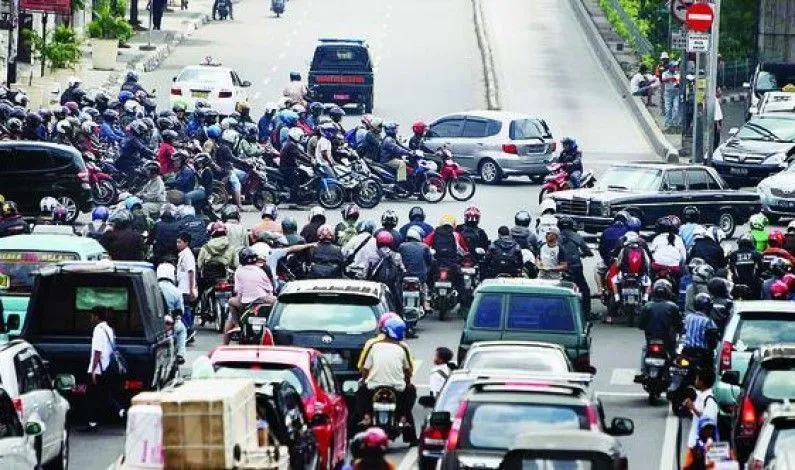 Hal-Hal Yang Sering Bikin Kita Frustasi Saat Di Jalan Raya 34