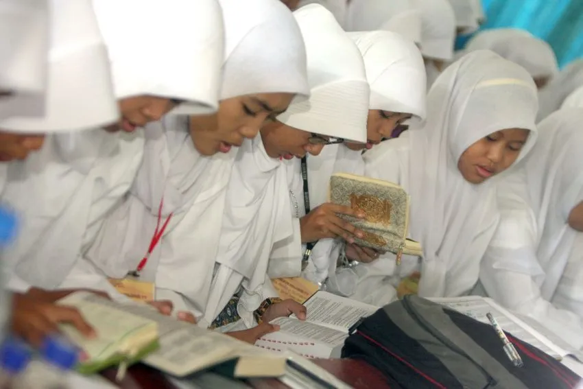 Perjuangan yang Dimengerti Oleh Gadis yang Sedang Berjuang Untuk Berjilbab Syar'i 39