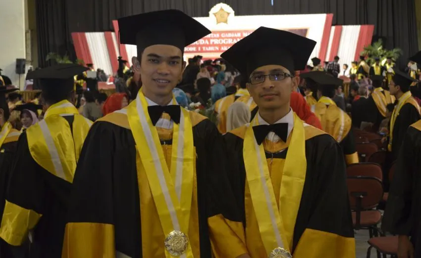 Ingin Kaya? Jangan Ambil Gelar S-2! 4