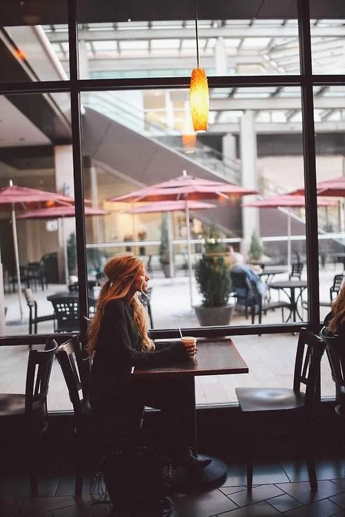 Susahnya Jadi Ambivert: Dia yang Tidak Introvert Tapi Sebenarnya Pemalu 34