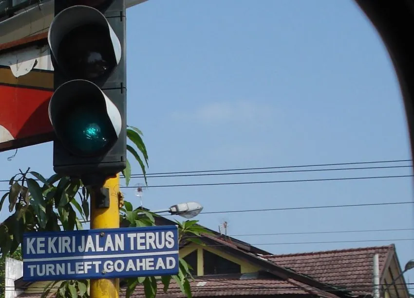 Hal-Hal Yang Sering Bikin Kita Frustasi Saat Di Jalan Raya 33