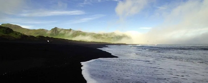 12 Jenis Pantai Menakjubkan dari Seluruh Dunia (Beberapa Ada di Indonesia, Lho!) 50