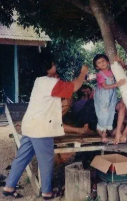 Surat Terbuka untuk Wanita yang Kupanggil 'Ibu' 9