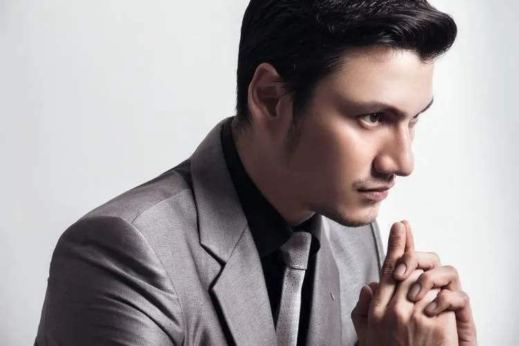 Sifat-Sifat Cowok yang Lebih Penting dari Sekadar Ganteng 19