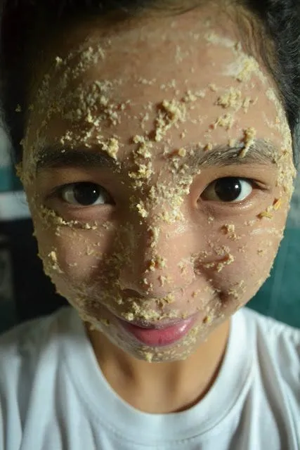 Sering Beli Masker di Toko Kecantikan? 7 Kreasi Masker Rumahan Ini Terbukti Berkhasiat dan Lebih Aman! 10